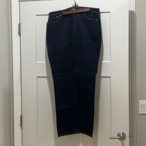 Great pair of Lauren Ralph Lauren straight leg jeans that are NWOT